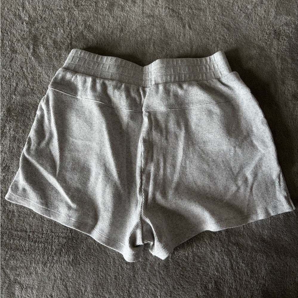 Naturyl by Niykee Heaton Women's Gray Shorts - Picture 3 of 3